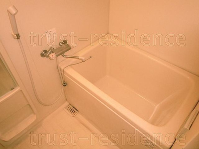 【浴室】 | Peaceful Court 菊川 | バス