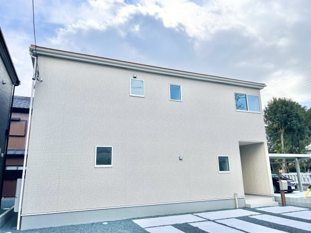 磐田市池田　第1期　2号棟の外観|周囲の街並みに馴染む、清潔感のある外観デザインです。