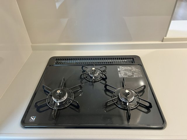 磐田市池田　第1期　2号棟の設備|三口コンロです。