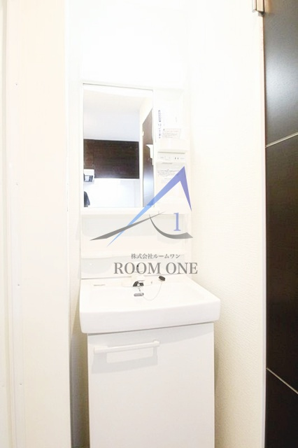 アクティ氷川台の洗面所|洗面台です。