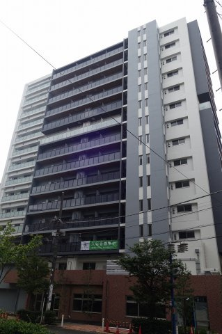 コンフォリア・リヴ板橋の外観