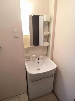 【独立洗面台】 | グランビューコート Ｂ | 洗髪洗面化粧台