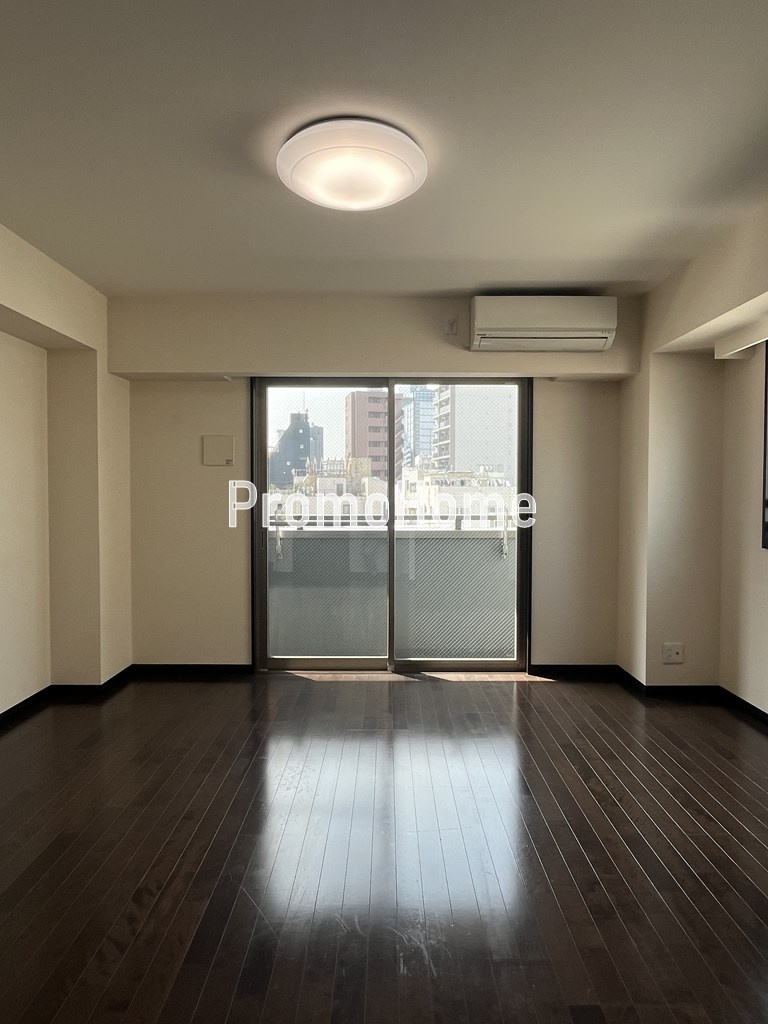 アーバン浅草橋の居間・リビング