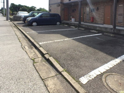 【駐車場】 | サン モナリエ | 駐車場