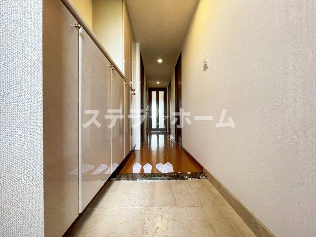 サンクタス豊中上野坂の玄関|シンプルで使いやすい玄関です