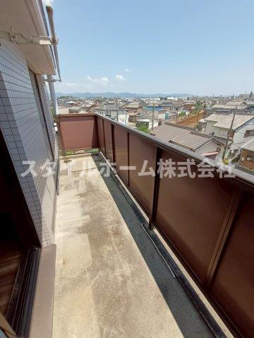 ゴールデンハウス小坂井のバルコニー