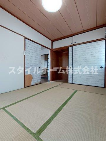 ゴールデンハウス小坂井の和室