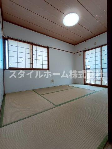 ゴールデンハウス小坂井の和室