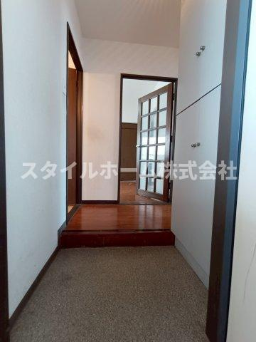 ゴールデンハウス小坂井の居間・リビング