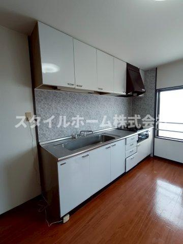 ゴールデンハウス小坂井のキッチン