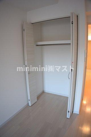 大阪市浪速区日本橋西１丁目の賃貸マンションの収納