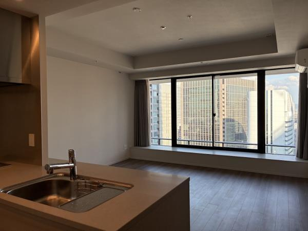 ＢｒｉｌｌｉａＴｏｗｅｒ堂島の居間・リビング