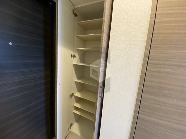 ラドゥセール荒本の収納