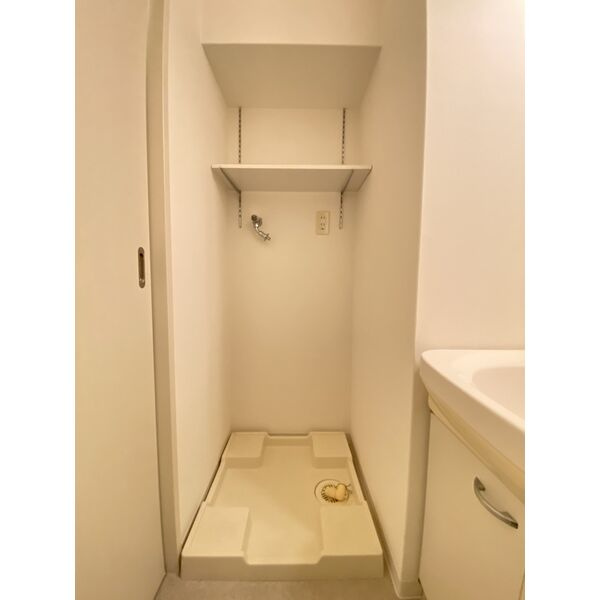 大阪市浪速区幸町３丁目の賃貸マンションの玄関