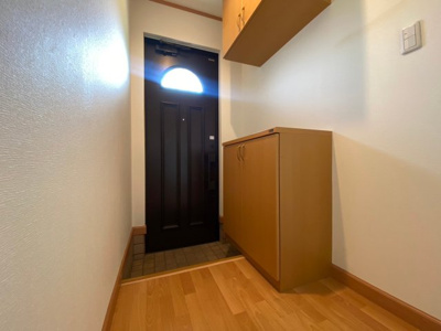 【玄関】 | ヴィラージュ刀根山Ⅱ番館