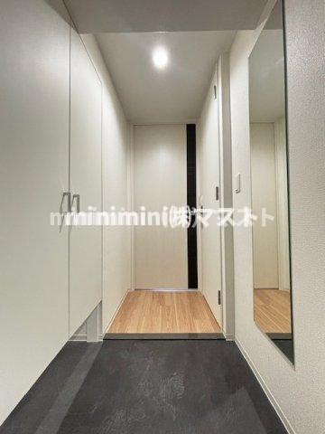 大阪市浪速区日本橋東１丁目の賃貸マンションの玄関