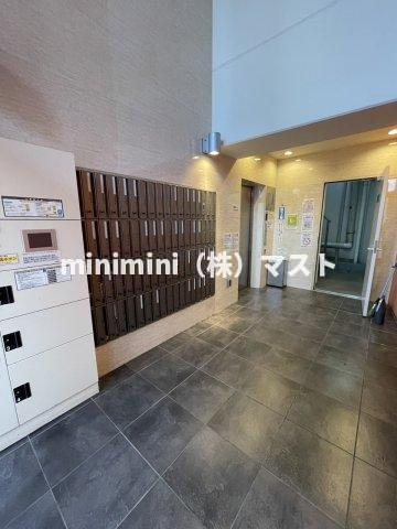 大阪市浪速区元町３丁目の賃貸マンションのロビー