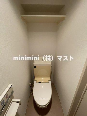 大阪市浪速区元町３丁目の賃貸マンションのトイレ