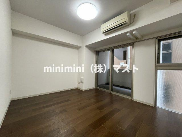 大阪市浪速区元町３丁目の賃貸マンションの洋室