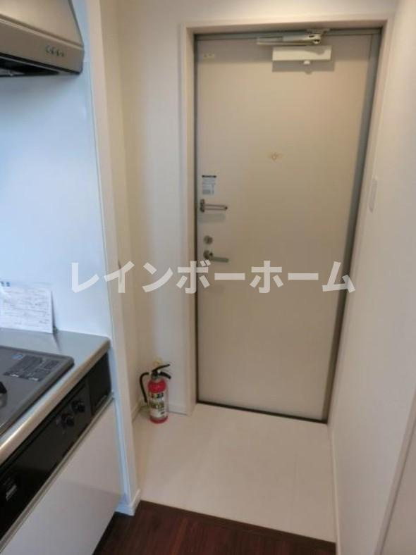 特典：仲介手数料が半額です!!の玄関