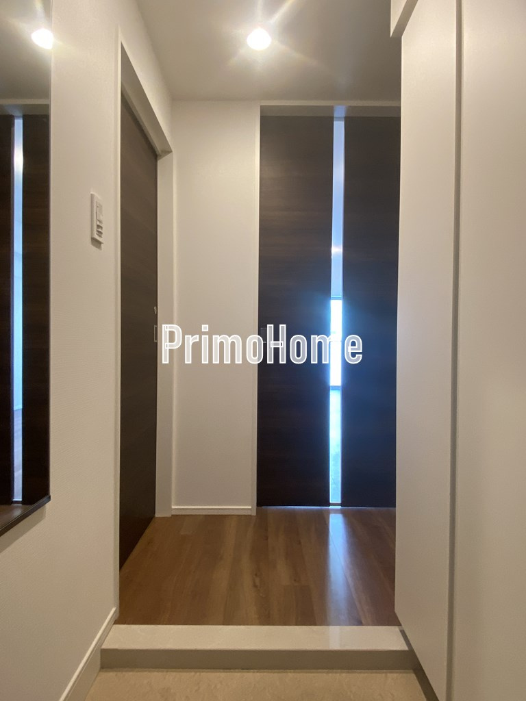 プラウドフラット外神田の玄関