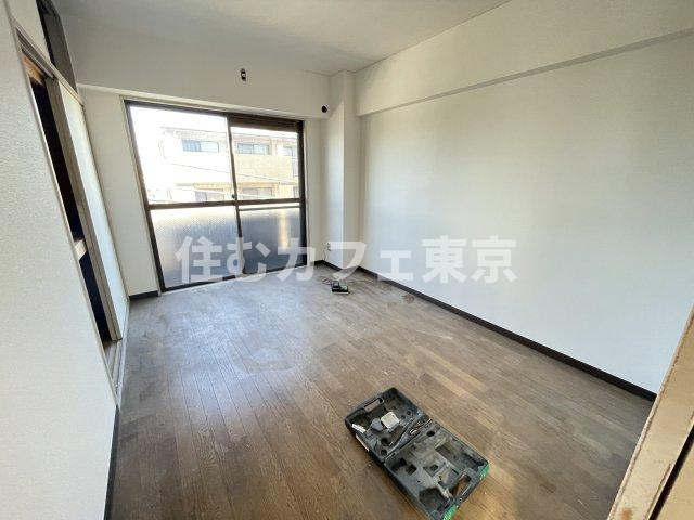 ピュアコート幸町の洋室|工事段階です