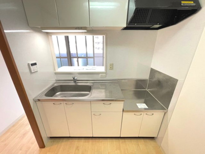 【キッチン】 | エヴァン千里山