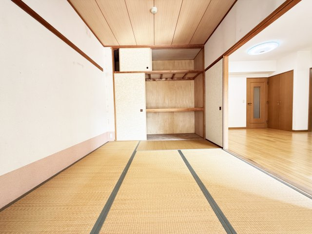 六泉寺ガーデンヒルズの和室