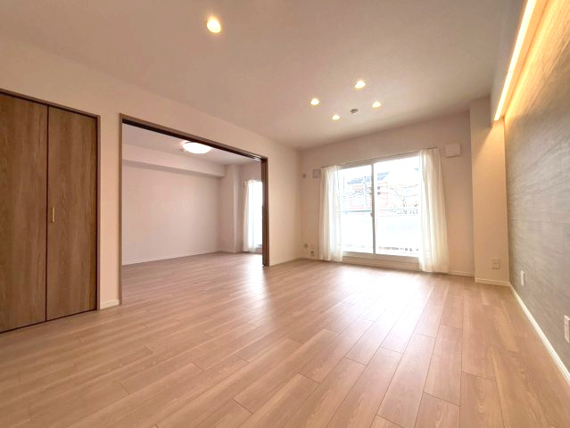 クレストコート北31条の居間・リビング