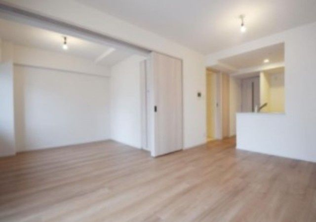 ザ・レジデンス三ノ輪Ⅱの居間・リビング