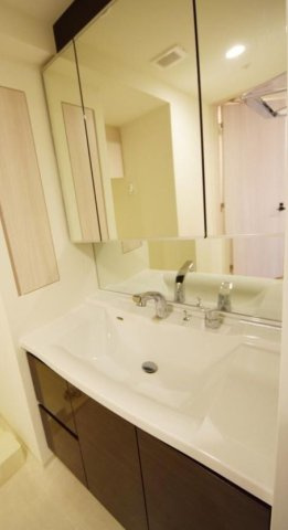 ザ・レジデンス三ノ輪Ⅱの洗面所