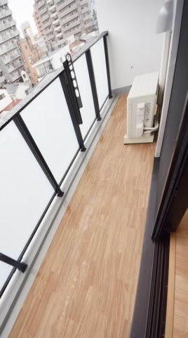 ザ・レジデンス三ノ輪Ⅱのバルコニー