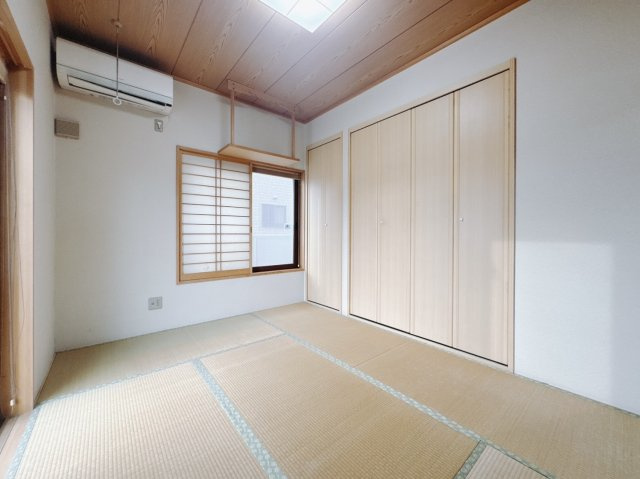 【中古戸建】足利市常見町1丁目の和室|■和室｜旅館のような趣を感じられる、くつろぎの住空間です。落ち着いた和の雰囲気が、日々の暮らしに癒しをもたらします♪
