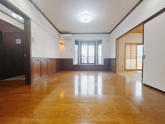 【中古戸建】足利市常見町1丁目の居間・リビング|■リビング