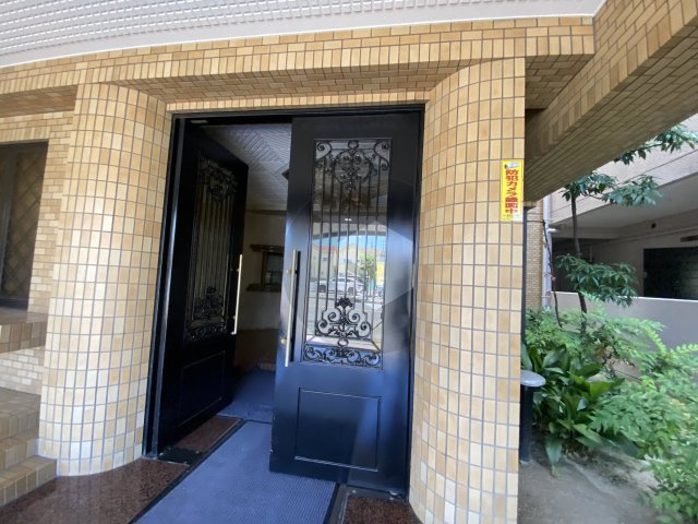 オリエントマンションのエントランス