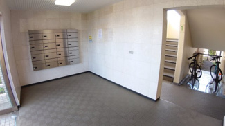 【エントランス】