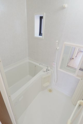 サニーハイツ藤井Bの浴室