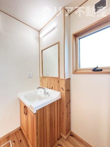 【独立洗面台】 | 藤岡市藤岡　元モデルルームの中古住宅