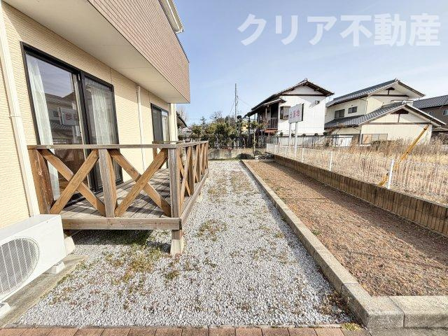 【庭】 | 藤岡市藤岡　元モデルルームの中古住宅