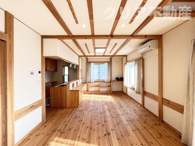 【居間・リビング】 | 藤岡市藤岡　中古住宅　