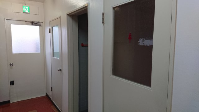 第四文成ビルのトイレ