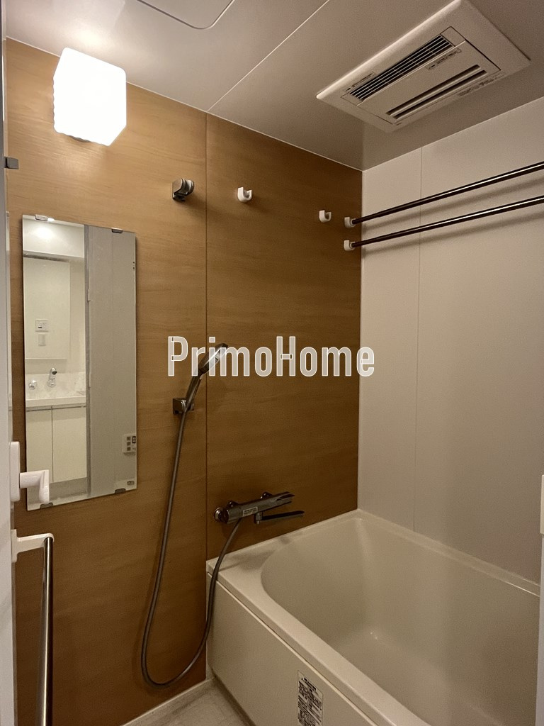 プラウドフラット外神田の浴室