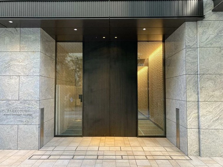 【エントランス】