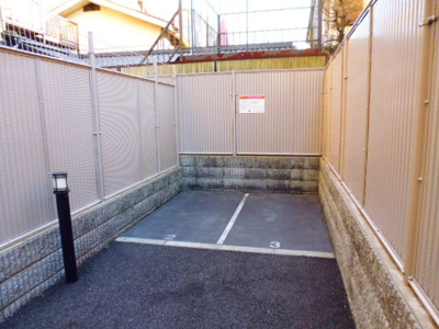 【駐車場】 | ルーブル方南町 | バイク置き場。空き要確認。