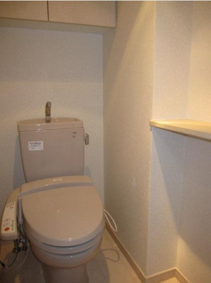 【トイレ】 | ルーブル方南町 | 温水洗浄便座。