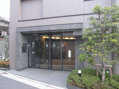 【エントランス】 | ルーブル方南町 | 高級感のあるエントランス