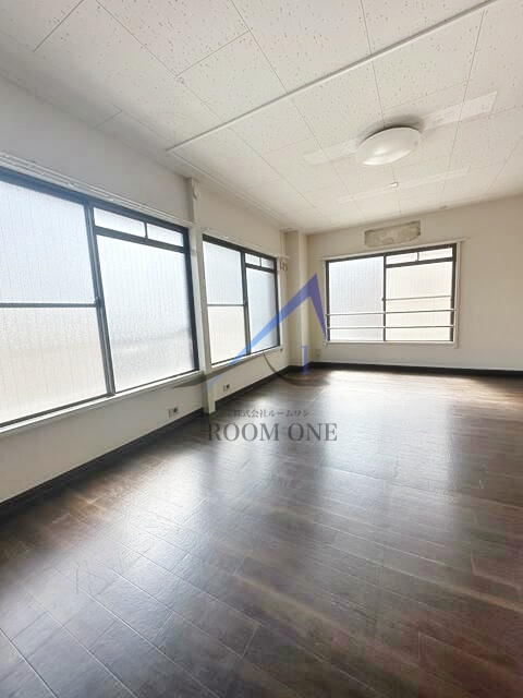 第２福原マンションの居間・リビング|洋室のお部屋です。