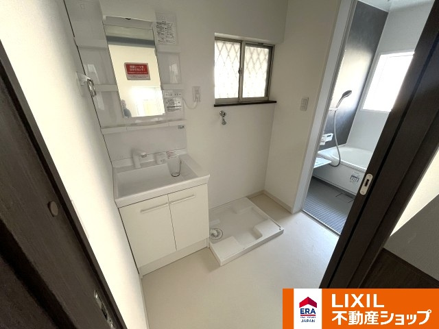 久喜北１丁目中古戸建の独立洗面台