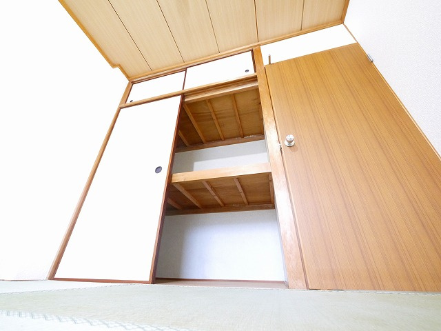 中村ハイツの収納