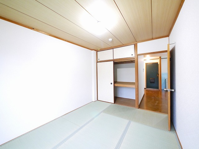 中村ハイツの和室